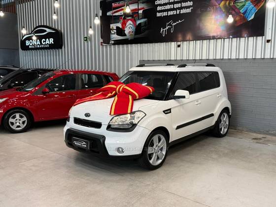KIA SOUL 1.6 EX 16V FLEX 4P MANUAL KIA SOUL 1.6 EX 16V FLEX 4P MANUAL